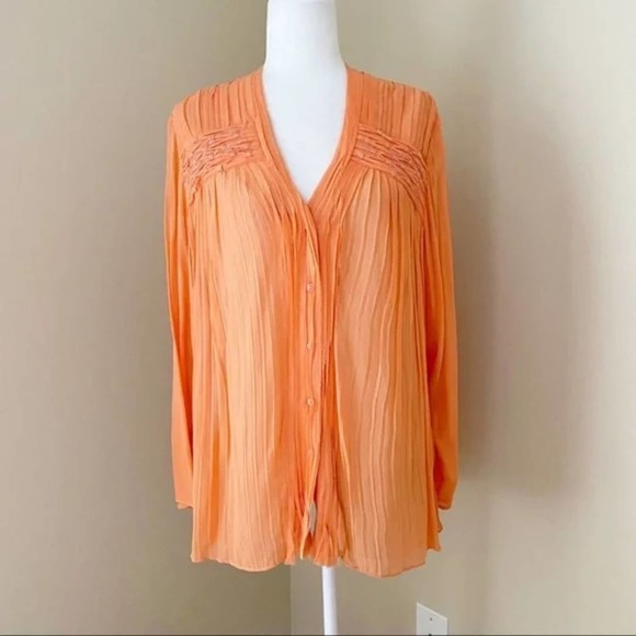Anthropologie Santari Pleated Button Down embroidered peach Blouse size medium - Picture 2 of 15